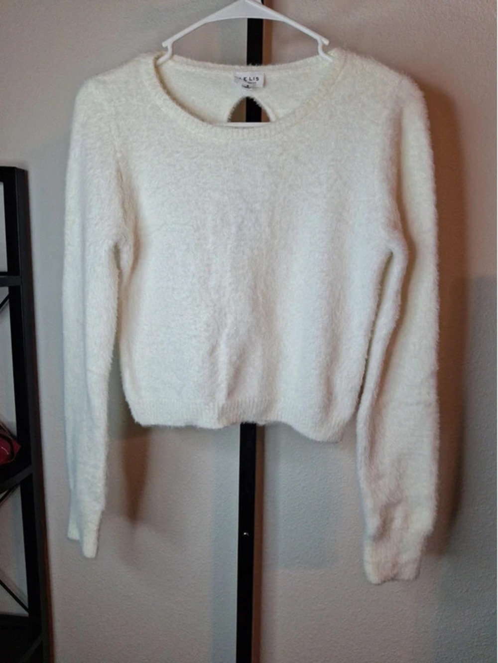 Lelis Cozy white fuzzy cropped crewneck sweater size S